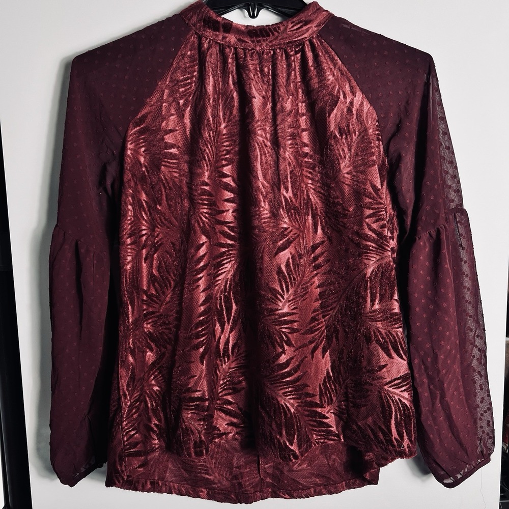 Loveriche Womens Sm‎ Burgundy Burnout Velvet Blouse Sheer Swiss Dot Sleeve EUC - Picture 2 of 7